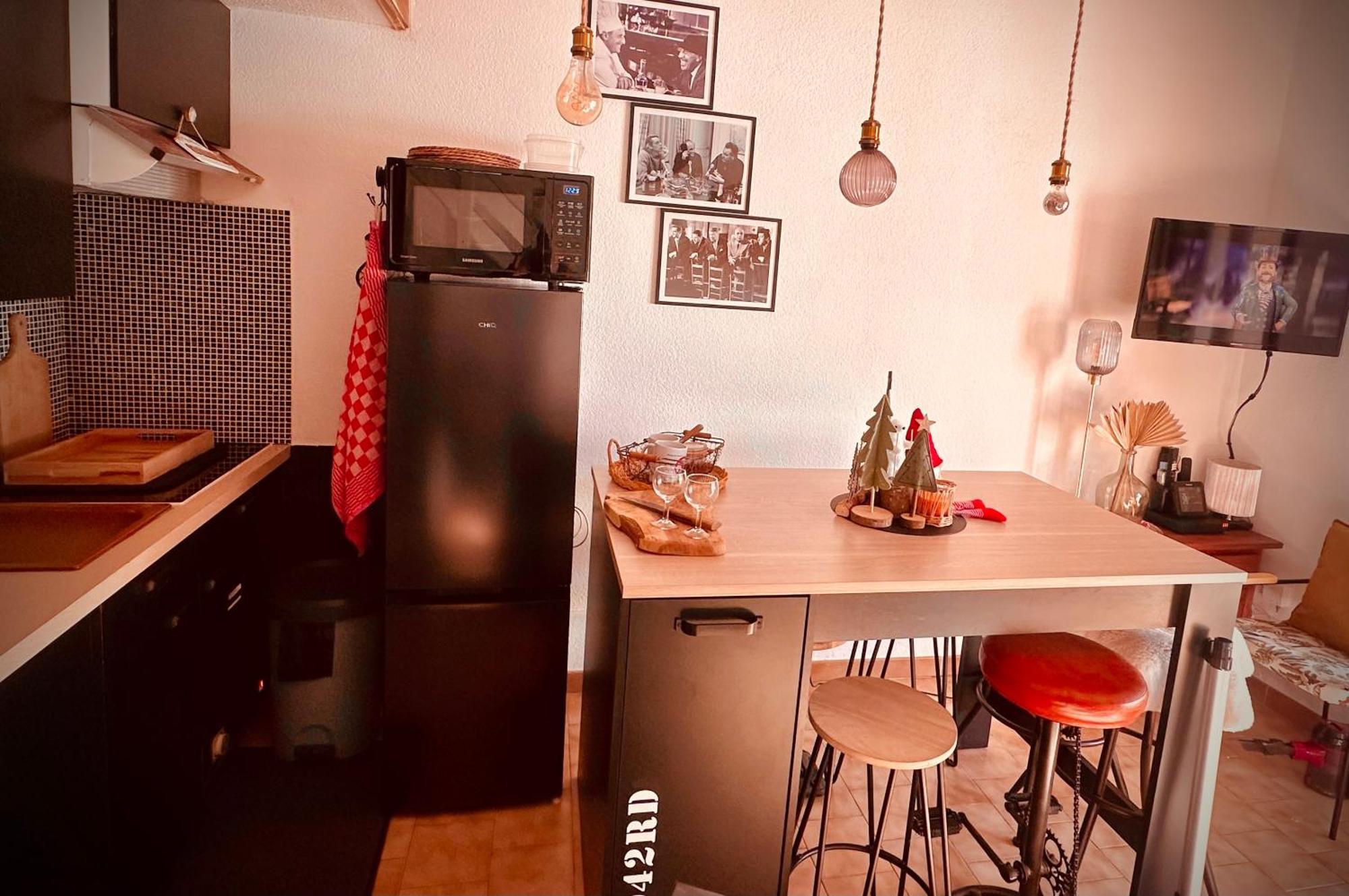Residence Le Sunset Marseillan-Plage, Entre Mer Et Lagune De Thau, Etape Velo, Famille, Couple, Vrp, Toutou Admis, Jardin, Parking Prive Gratuit, Velos, Clim, Wifi Fibre Gratuite, Commodites, Plage Et Piste Cyclable A Proximite, 6 Couchages Nous Cont Kültér fotó