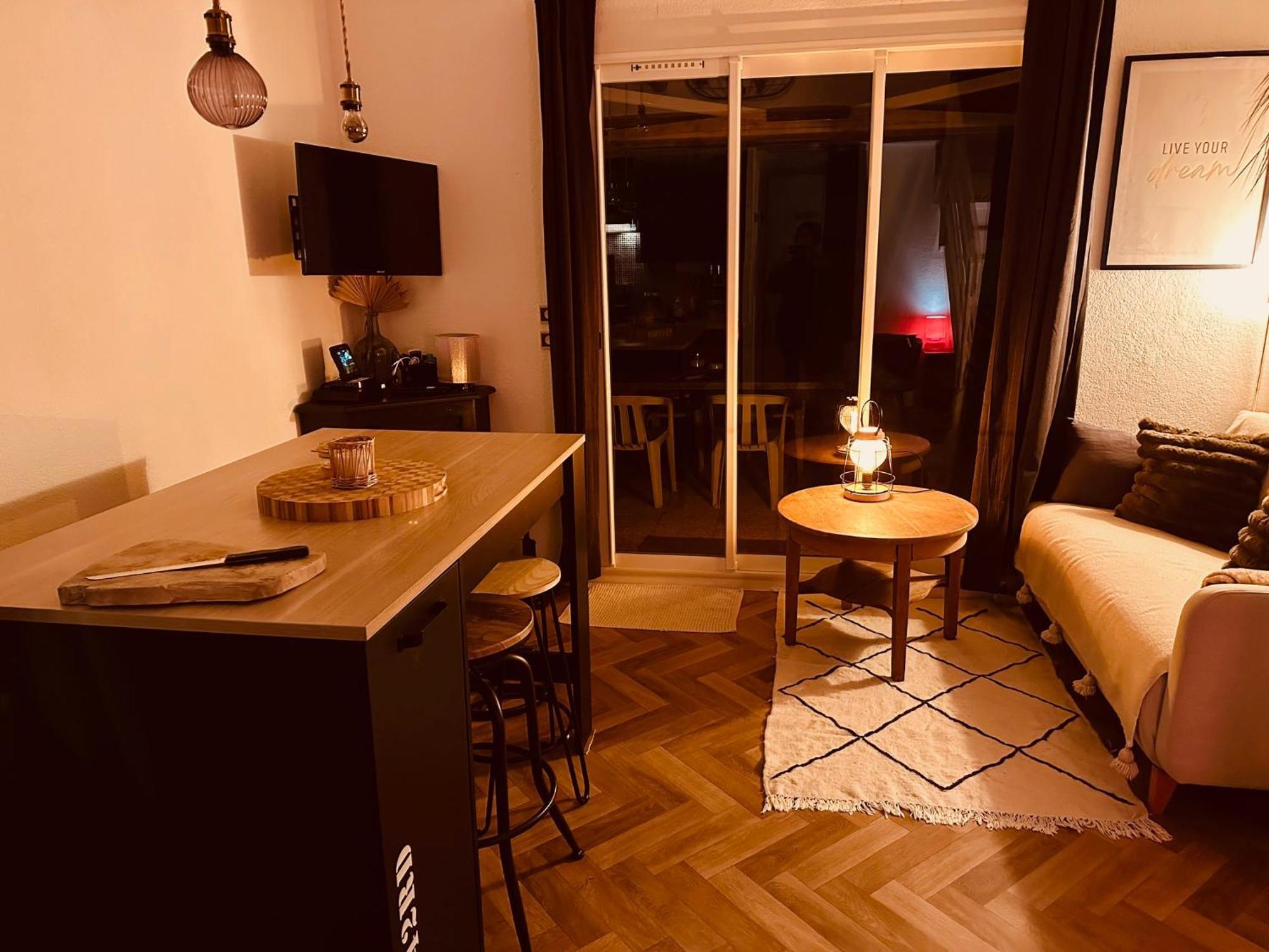 Residence Le Sunset Marseillan-Plage, Entre Mer Et Lagune De Thau, Etape Velo, Famille, Couple, Vrp, Toutou Admis, Jardin, Parking Prive Gratuit, Velos, Clim, Wifi Fibre Gratuite, Commodites, Plage Et Piste Cyclable A Proximite, 6 Couchages Nous Cont Kültér fotó